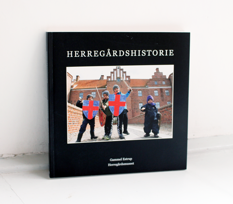Bog: Herregårdshistorie 8