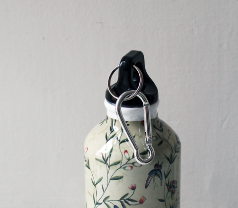 Vandflaske med sommerfuglemotiv fra Gammel Estrup